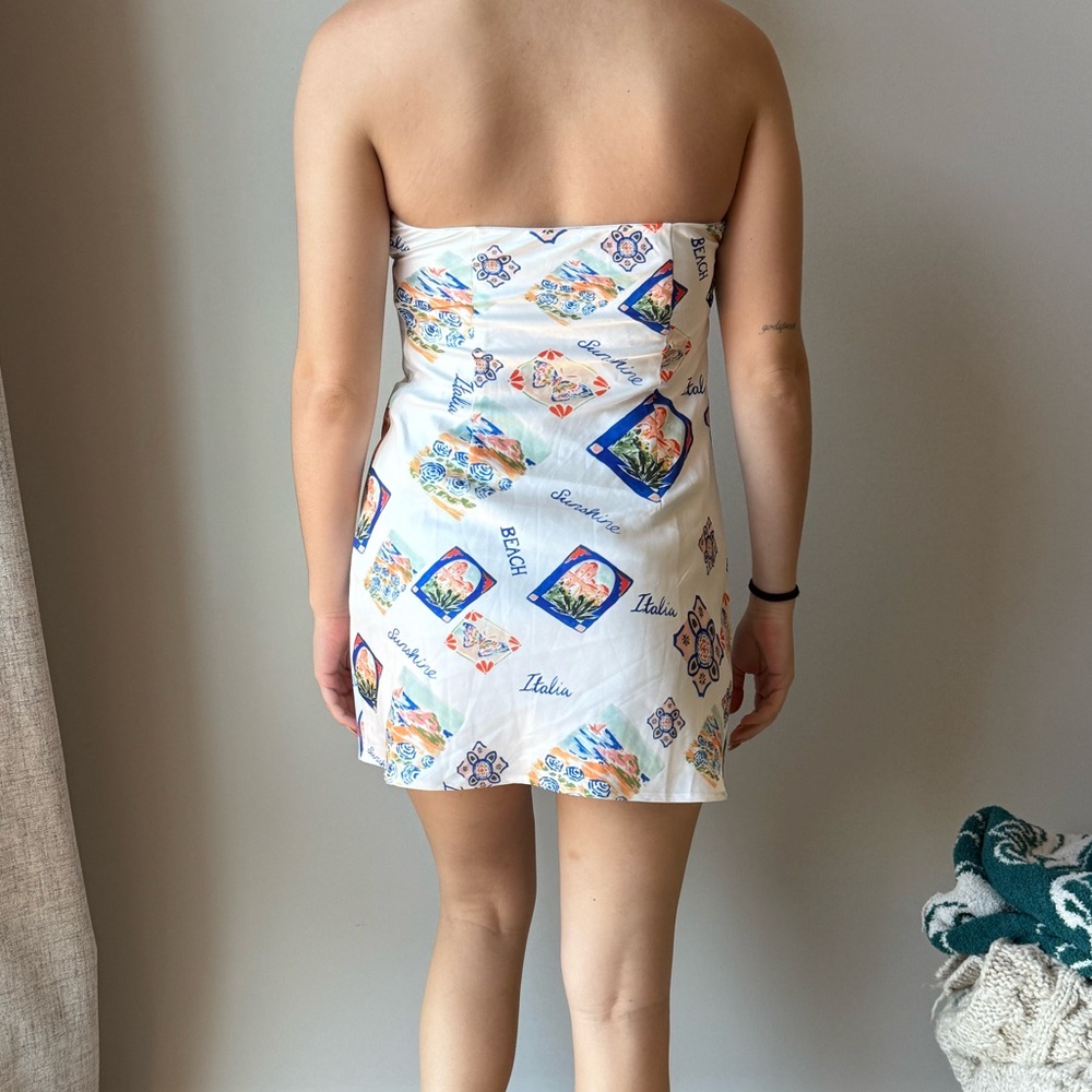 Beginning Boutique White and Blue Patterned Mini Skirt - Picture 2 of 3